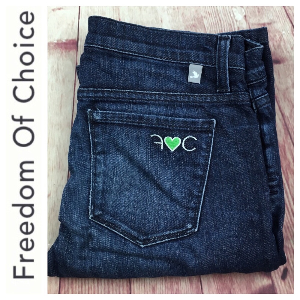 💸Freedom of Choice 5 pocket denim Jean size 27